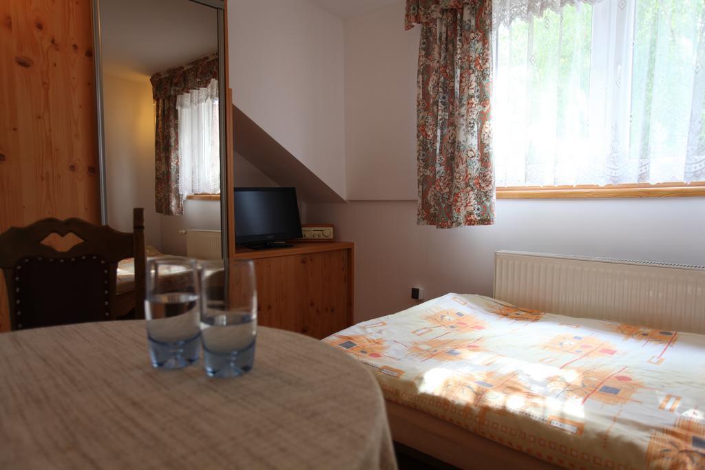 Gosciniec W Sadurkach Guest House Nałęczów Cameră foto