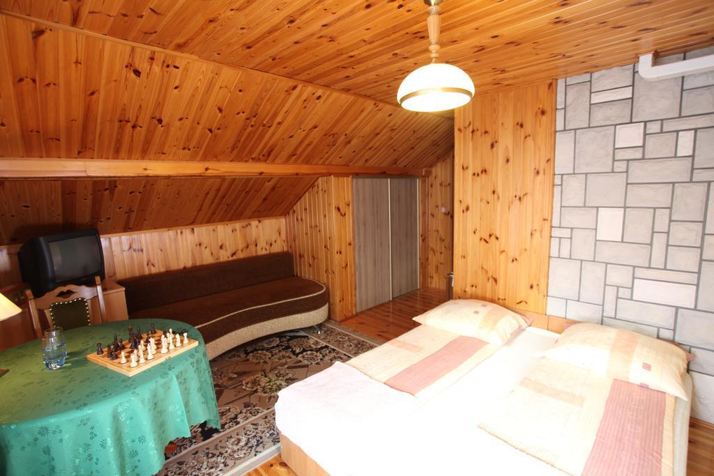 Gosciniec W Sadurkach Guest House Nałęczów Cameră foto